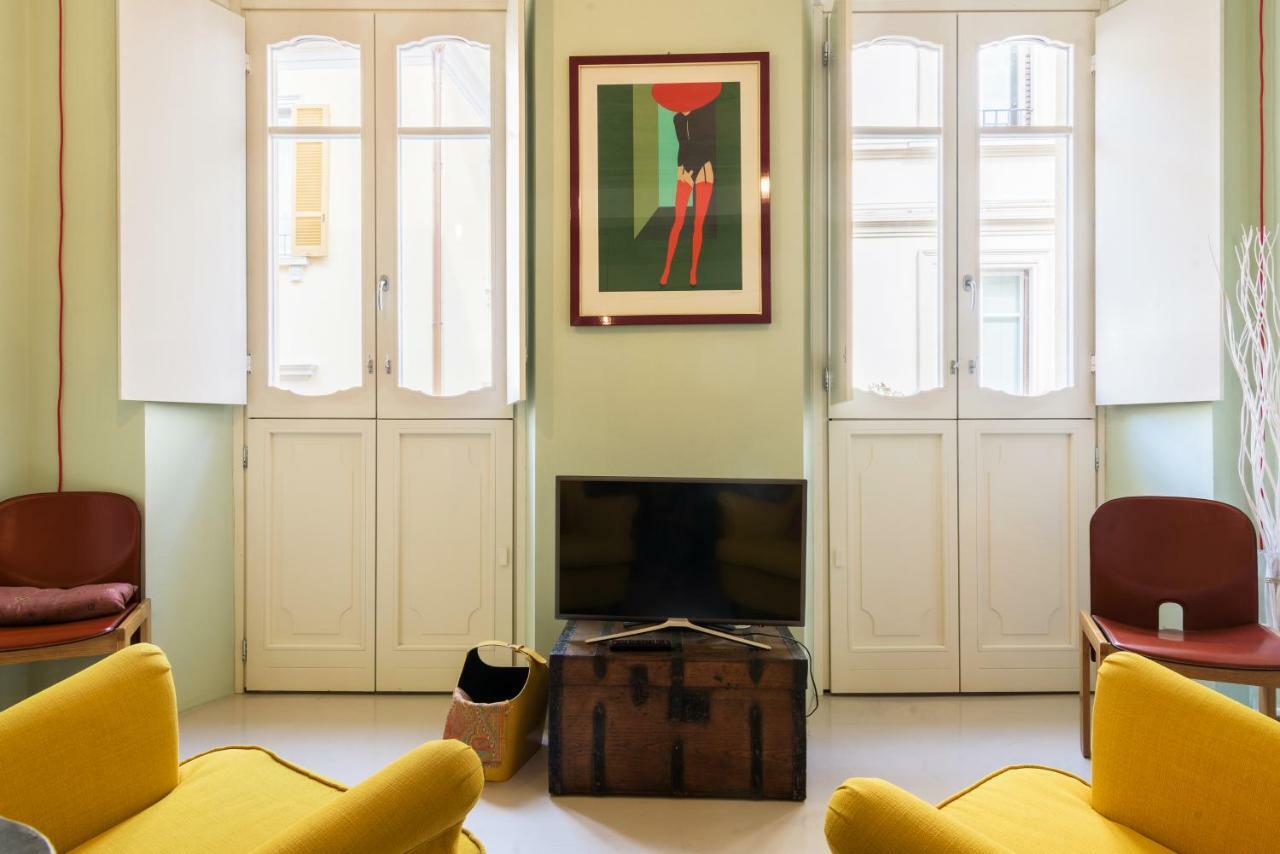 Duomo Luxury Suite - By MyhomeinКомо Екстериор снимка